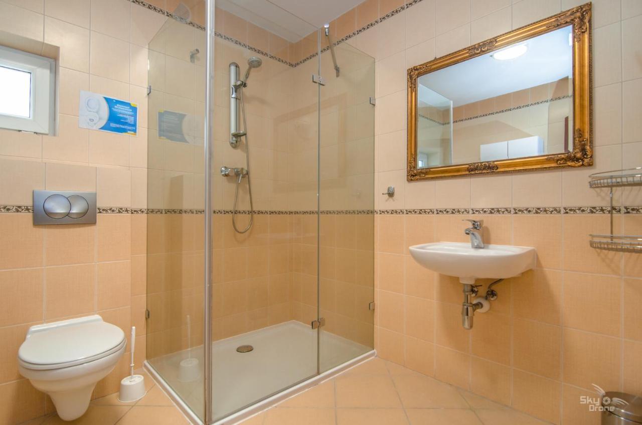 Duzy Apartament Mielno Großmöllen Exterior foto